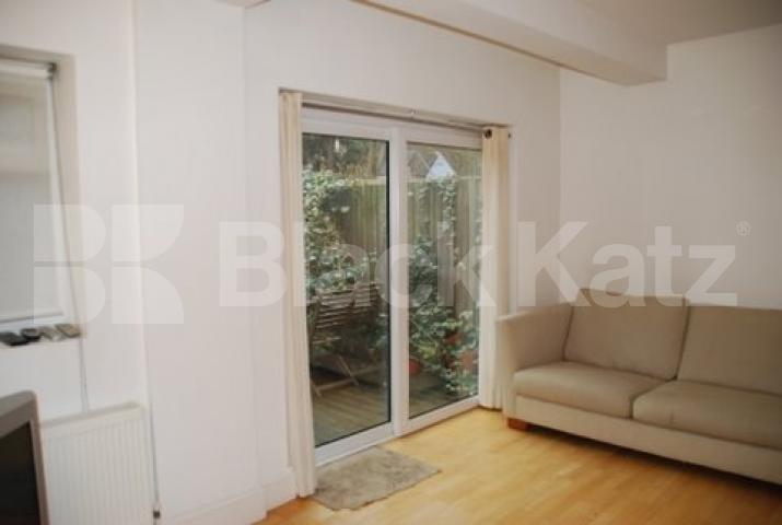 			LET , 1 Bedroom, 1 bath, 1 reception Ground Floor Flat			 Harpenden Road, Tulse Hill 